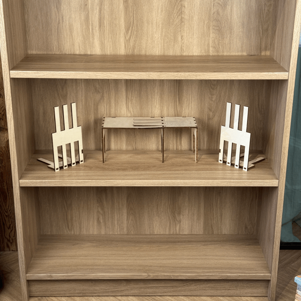 Animation du réhausseur modulable en bois pour mangas, création d’une seconde rangée visible sur étagère